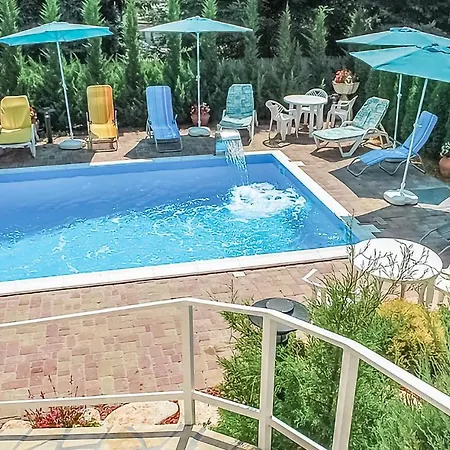 Apartment Amazing In W/ Wifi, Outdoor Swimming Pool And 0 Bedrooms Hévíz